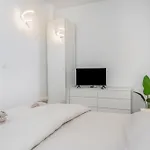 Guesthost - Cividale Medieval Town Apartman *