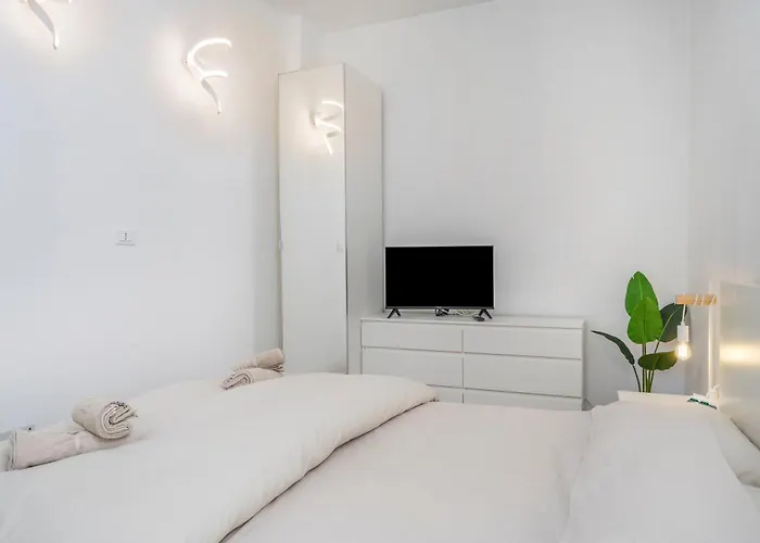 Guesthost - Cividale Medieval Town Apartman *